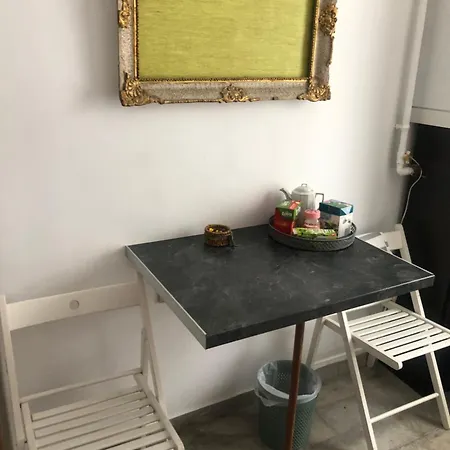 Apartment Garsoniera Centru *